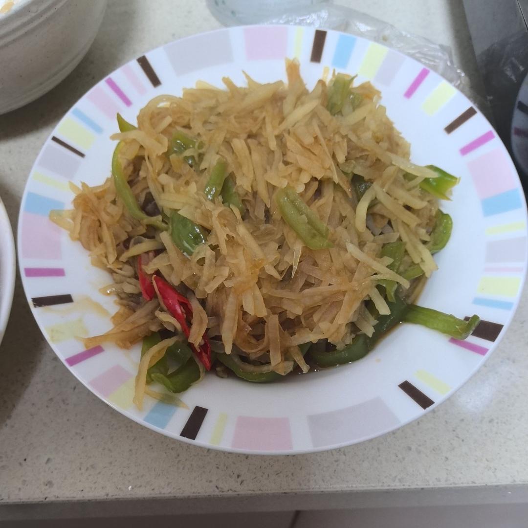 酸辣土豆丝的家常做法 超级下饭