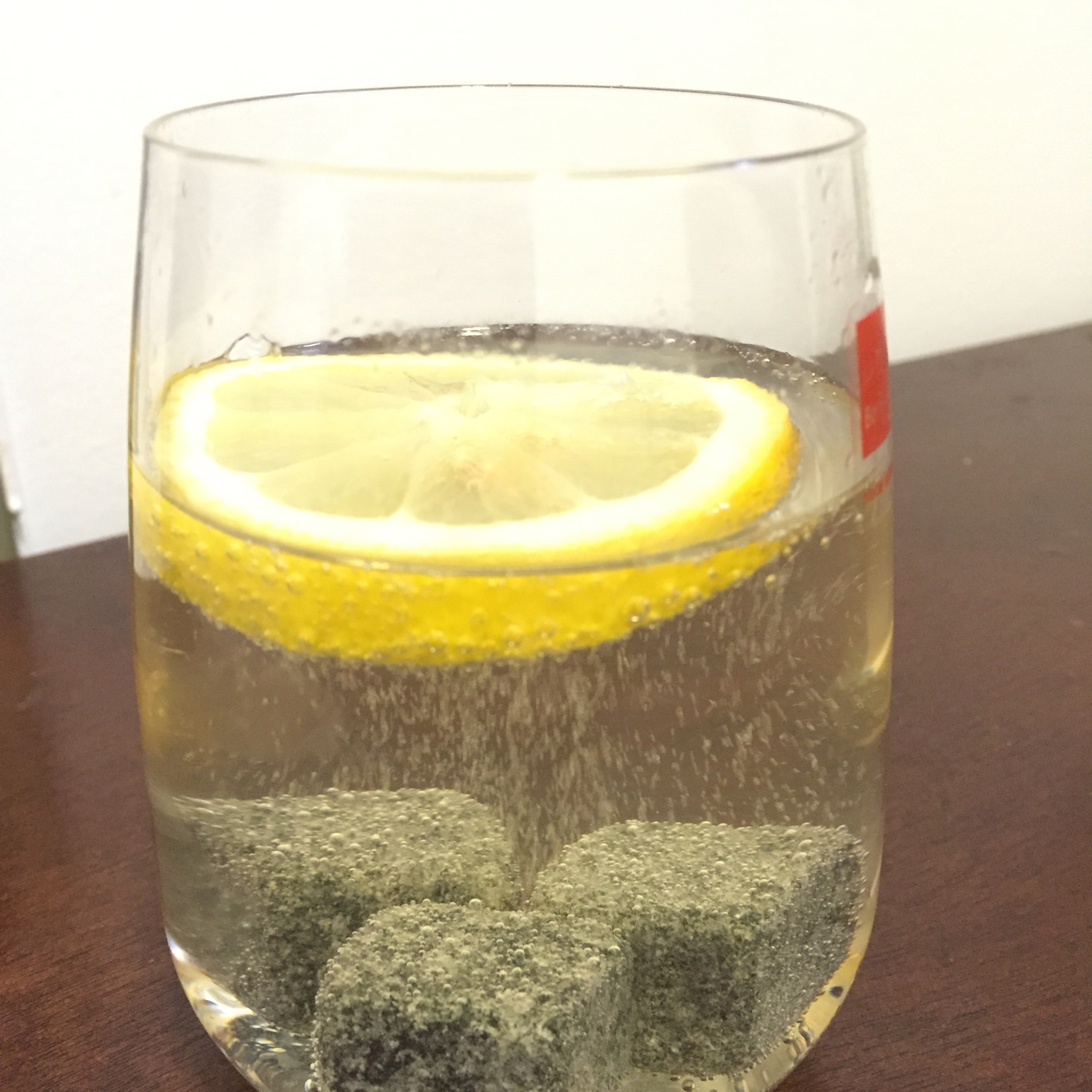 gin tonic 金汤力