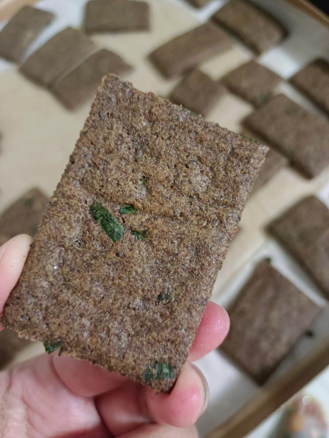 生酮·奇亚籽亚麻籽香葱苏打饼干