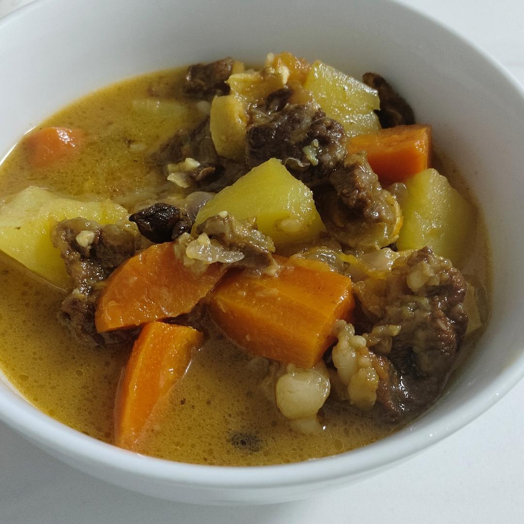 沙沙土豆胡萝卜炖牛肉