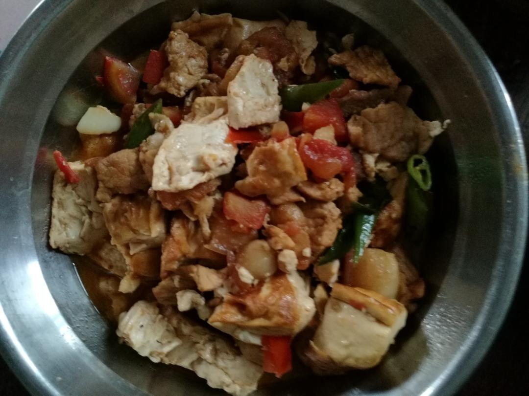 豆腐炒猪肉
