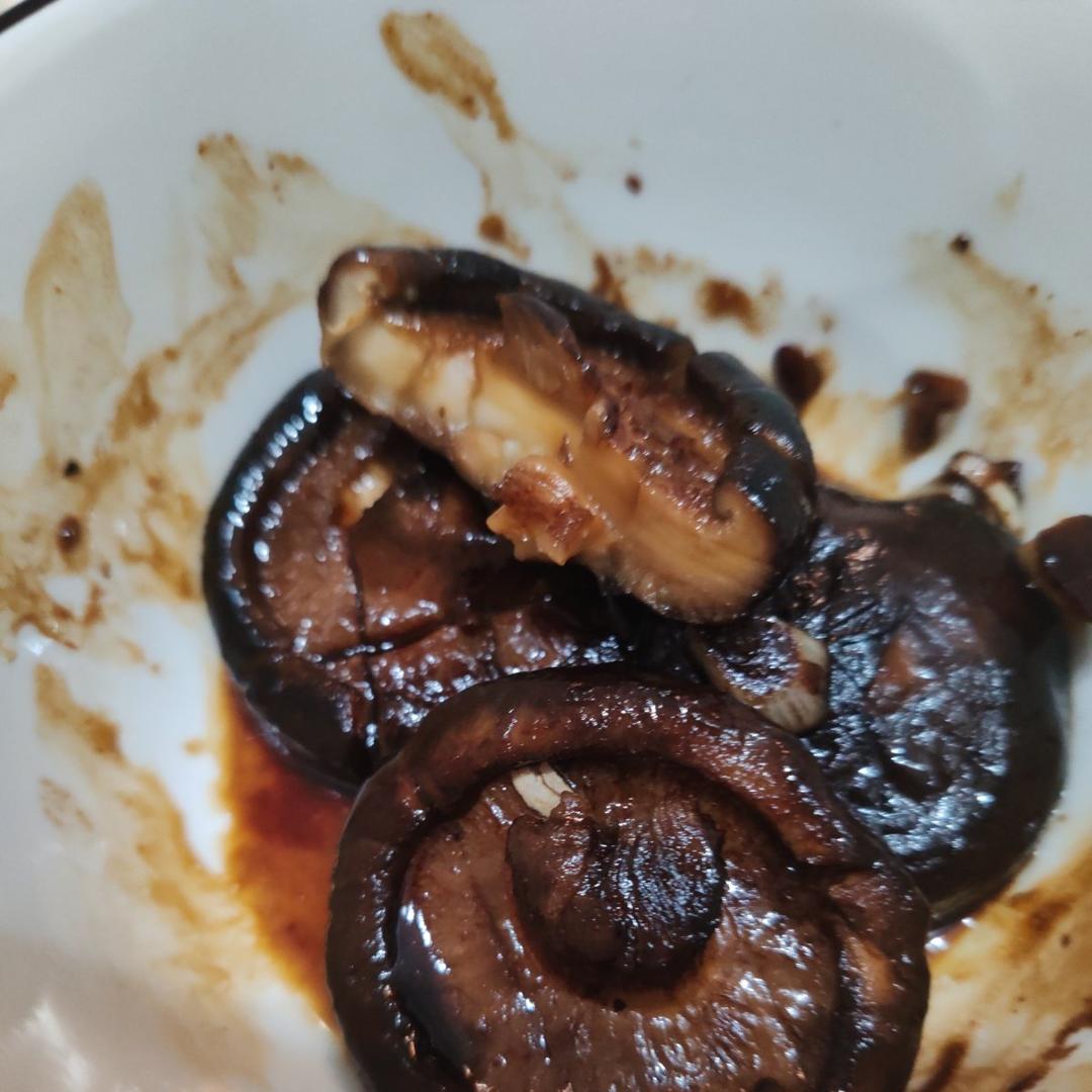 香菇这么做真的太好吃了～超级下饭