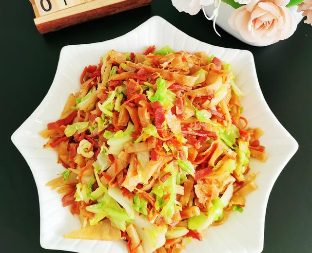 超好吃的蔬菜培根炒饼😋(简单快手零失败)的做法