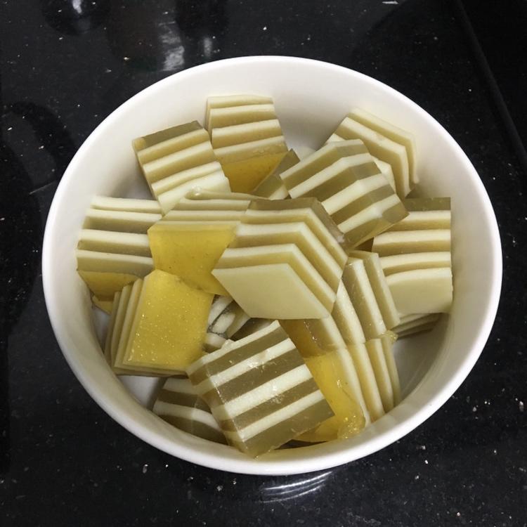 Q弹椰汁千层糕（马蹄糕）
