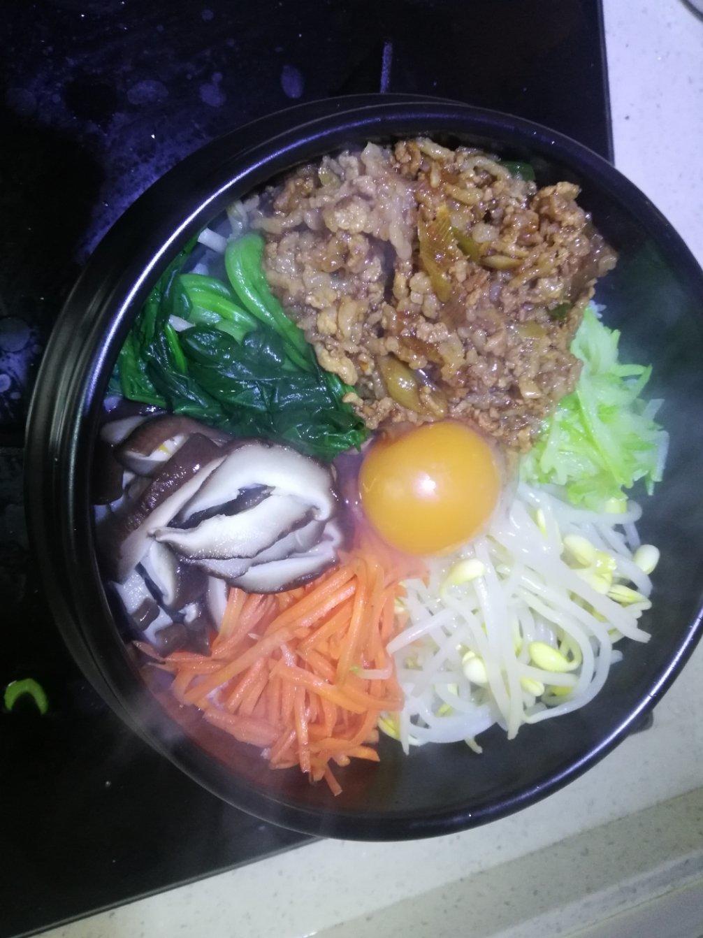 韩国石锅拌饭