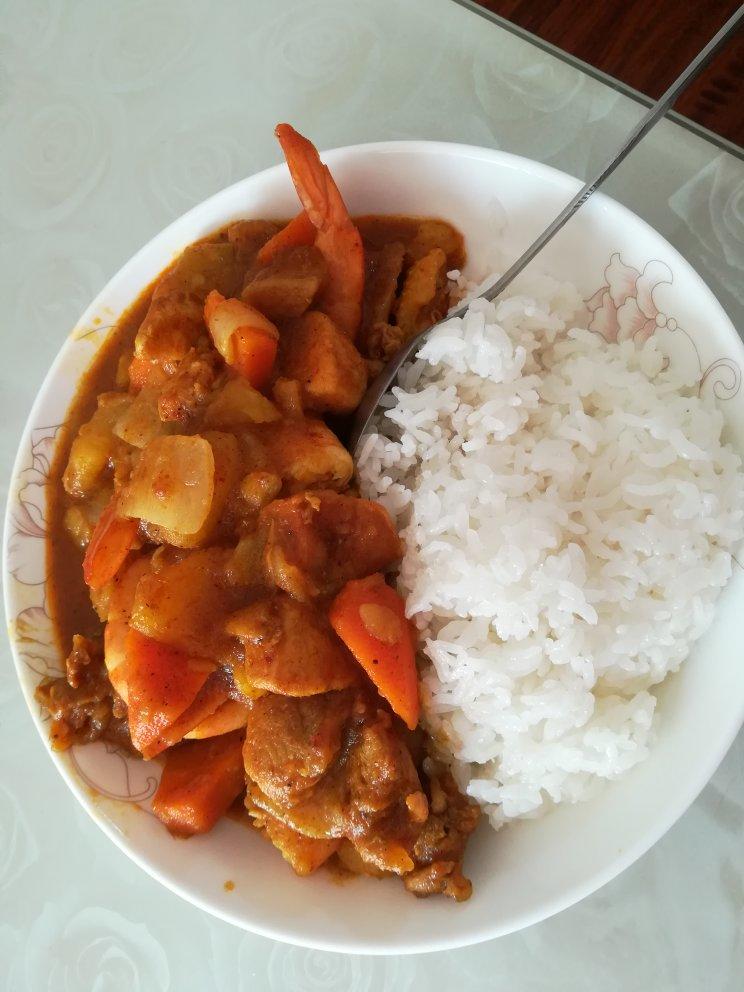 咖喱鸡肉饭