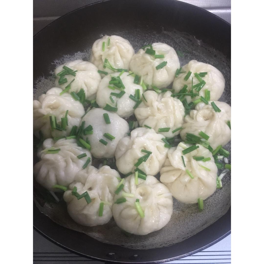 水煎包（韭菜）Fried Dumplings