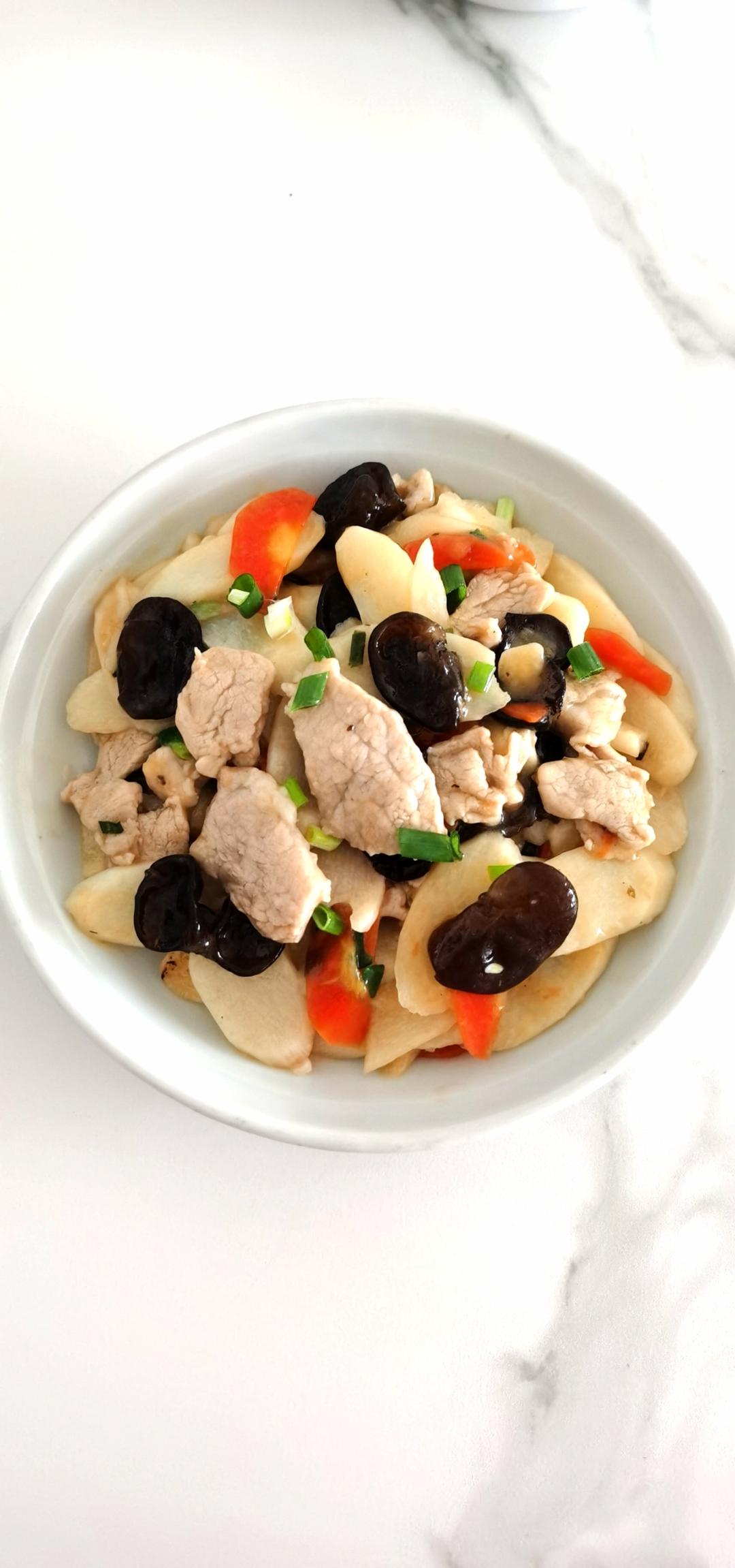 山药木耳炒肉片