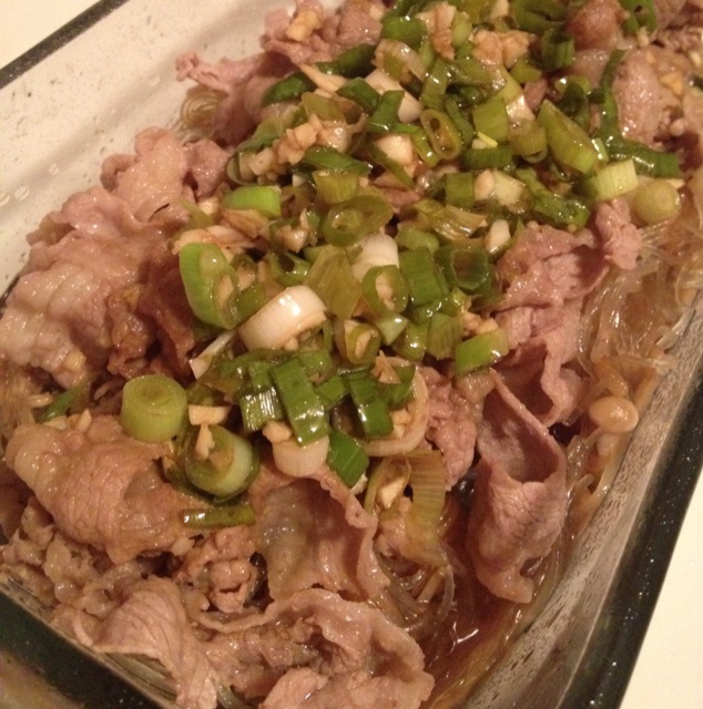 酸汤金针肥牛粉丝煲