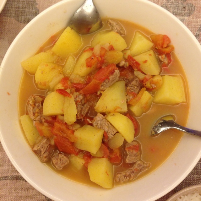 西红柿牛腩土豆