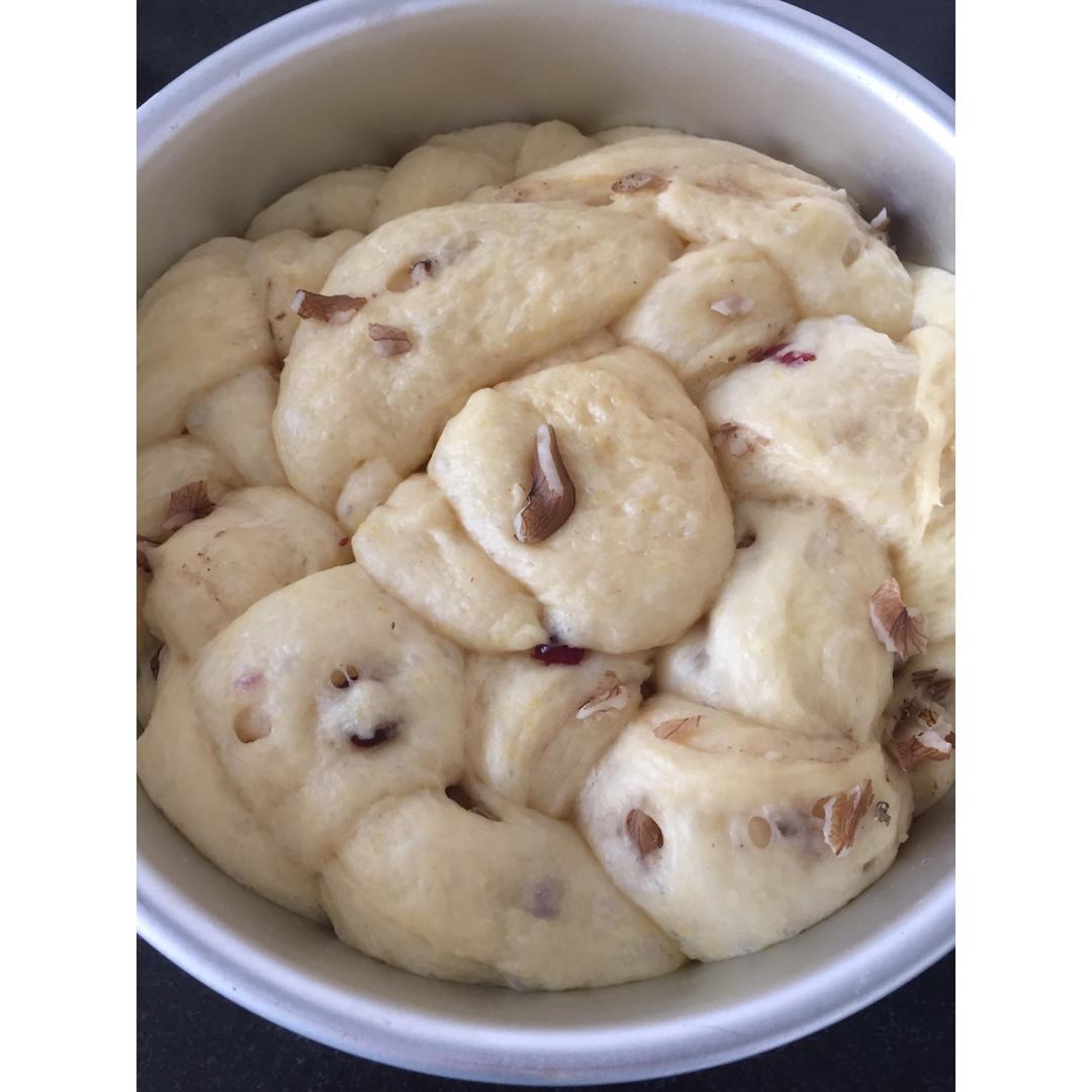 入门级不用揉出膜的手撕紫薯面包无黄油版