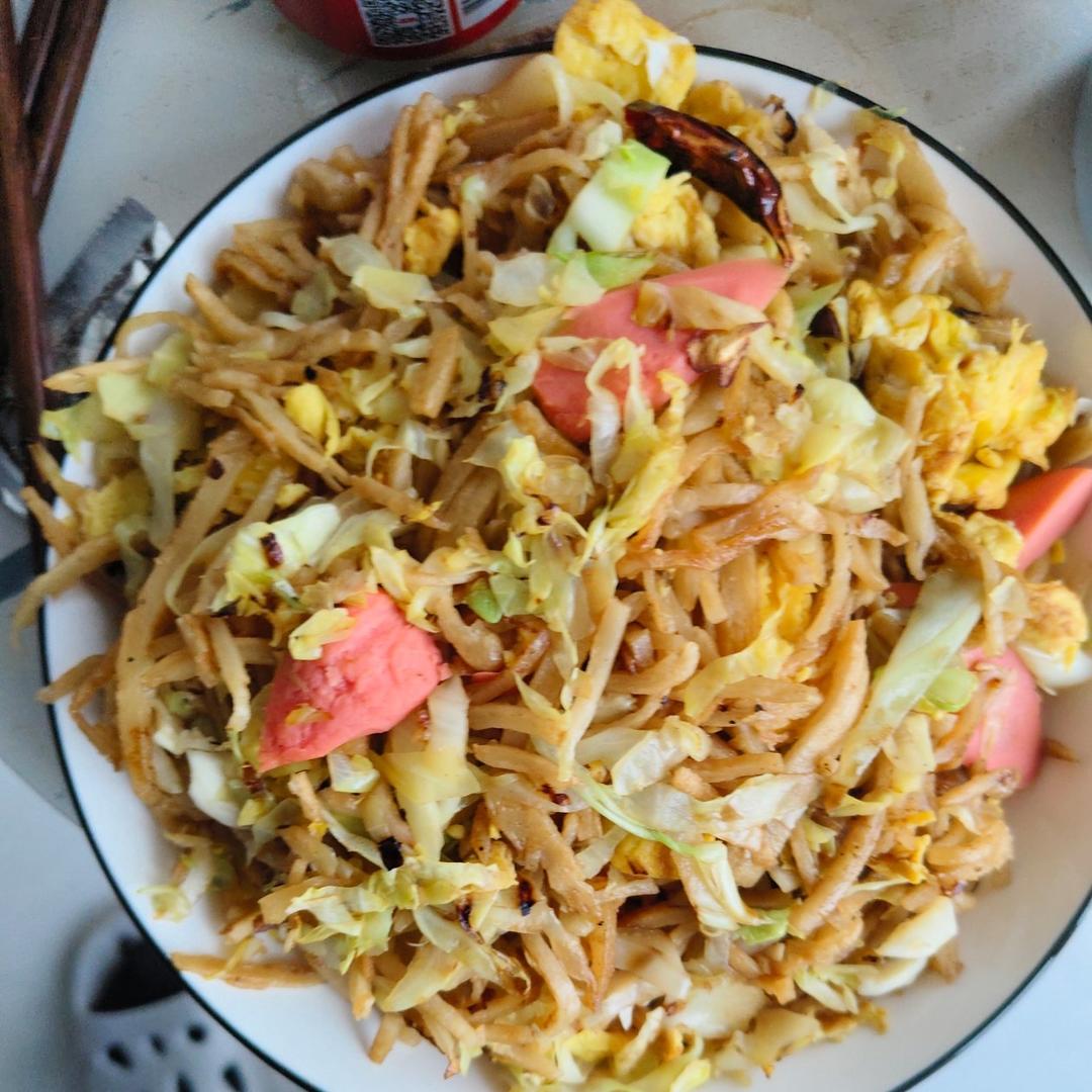 圆白菜炒饼丝