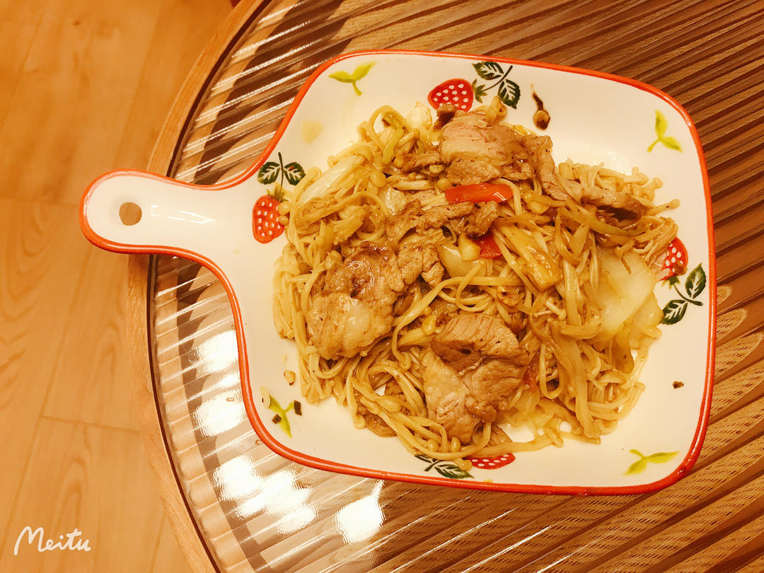 金针菇炒肉