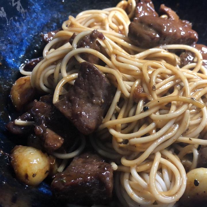 黑蒜子牛肉粒