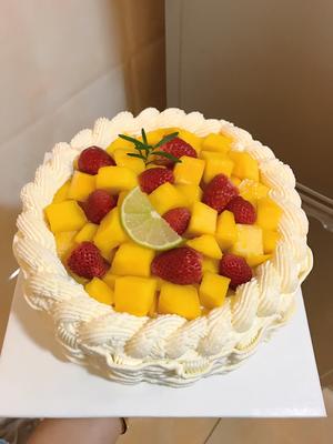 水果花篮生日蛋糕（纯动物奶油 戚风胚 新鲜芒果夹心）的做法 步骤2