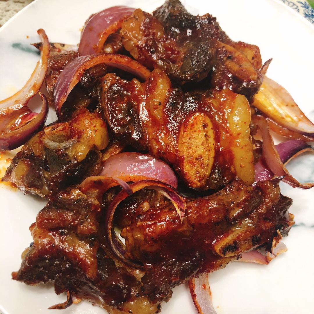 低温慢烤牛肋排（Slow Cooked Beef Ribs）