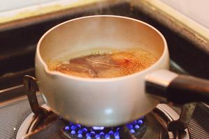 珍珠奶茶——冬天煮一大锅慢慢喝吧~的做法 步骤2