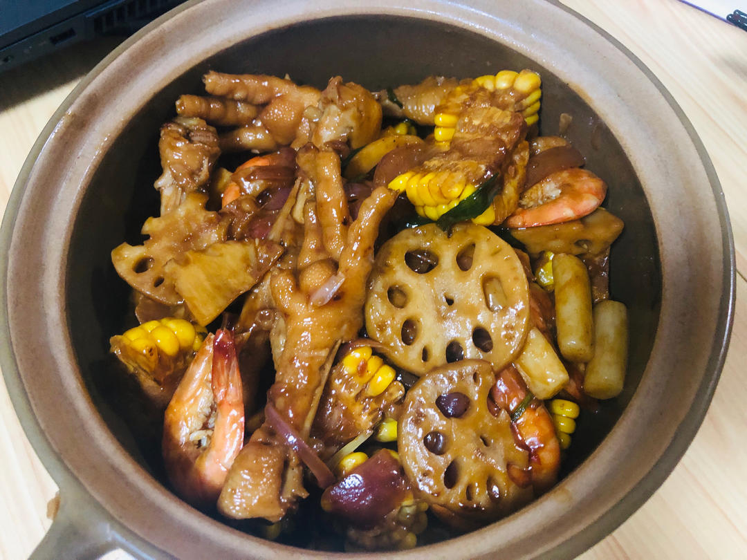 胖哥俩肉蟹煲