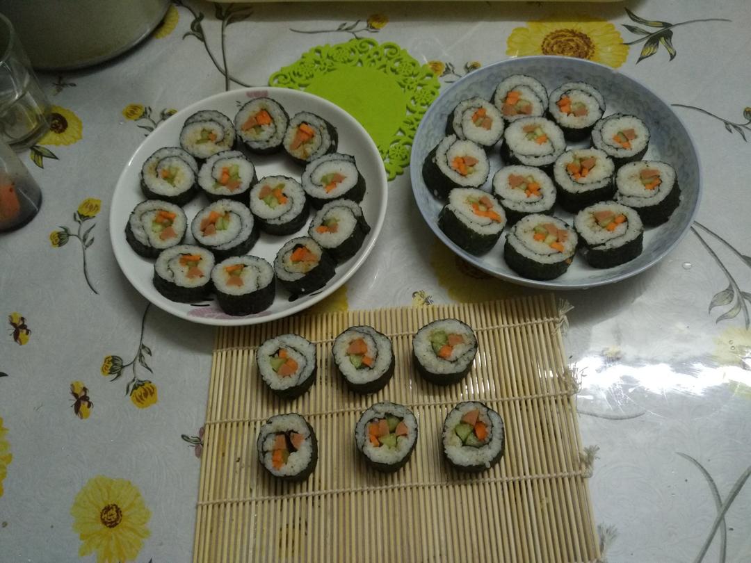 紫菜卷寿司