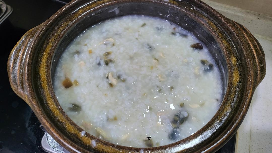 十五分钟快手之香滑皮蛋瘦肉粥(附五分钟电饭煲电压力锅更快捷方法)