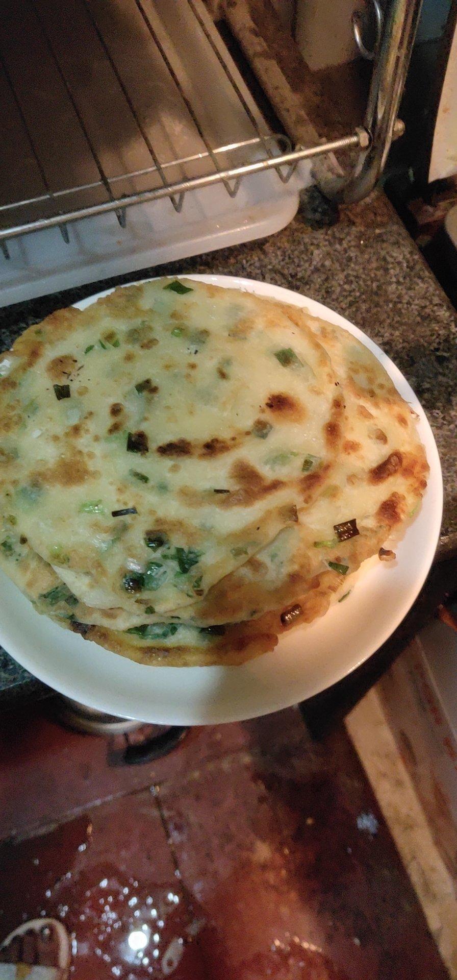 家常鸡蛋葱油饼 凉了也不硬 外酥里软 媲美早餐店 附细节视频详解