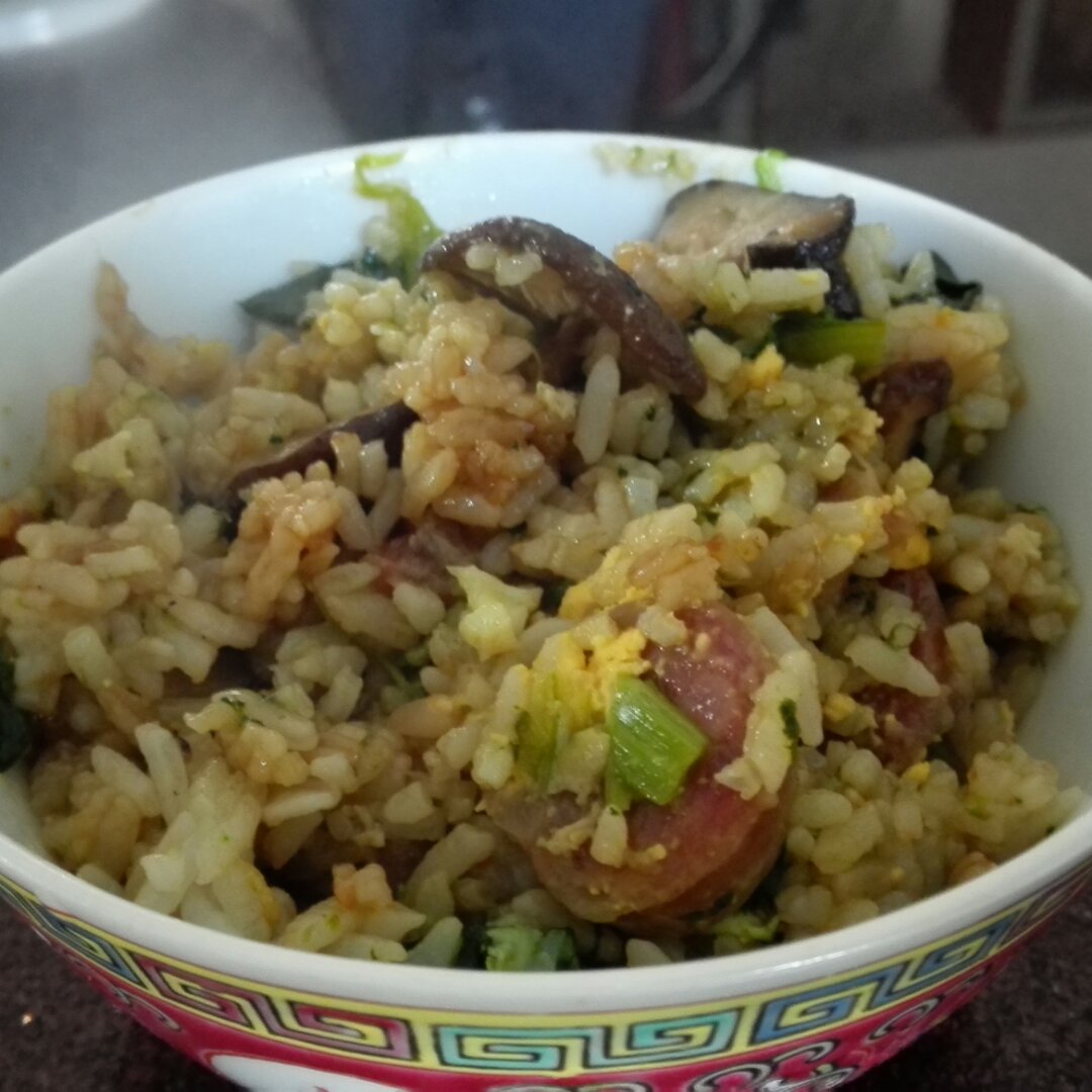 【电饭煲腊肠煲仔饭】