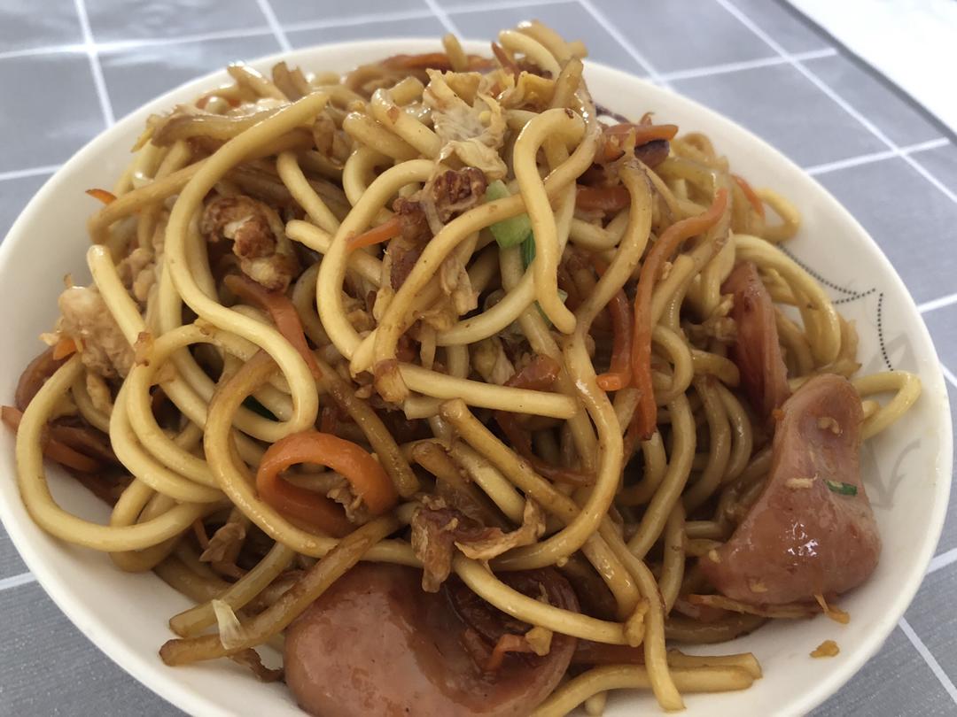 香肠炒面