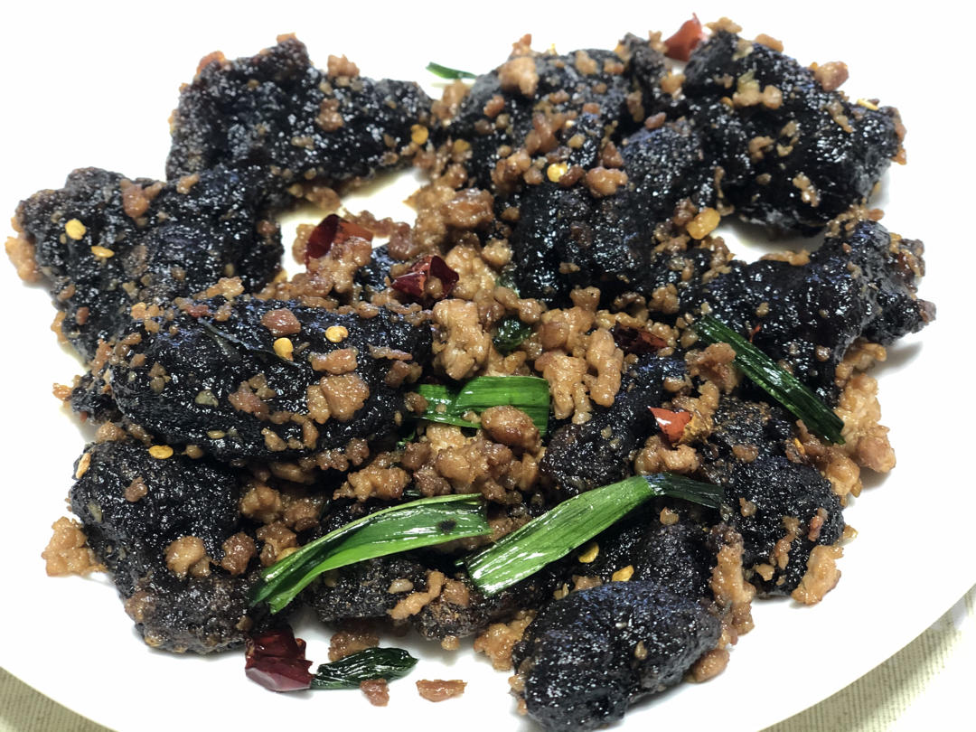 娜娜9527做的野生葛粑