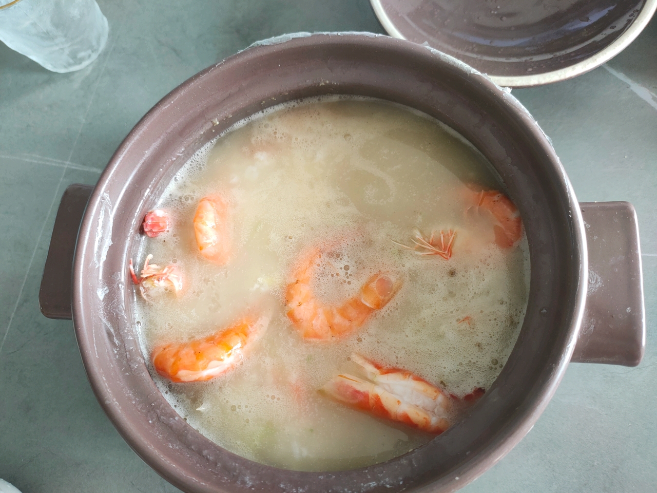 鲜虾砂锅粥