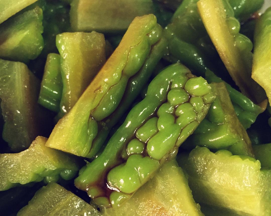 凉拌苦瓜