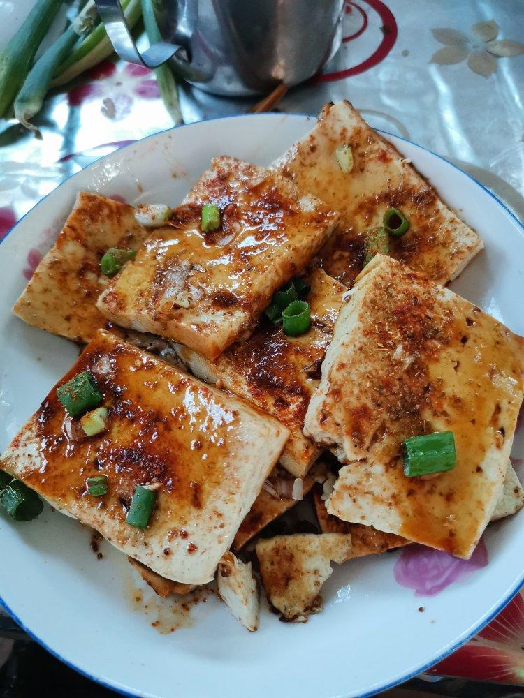 香煎豆腐(烧烤铁板味)
