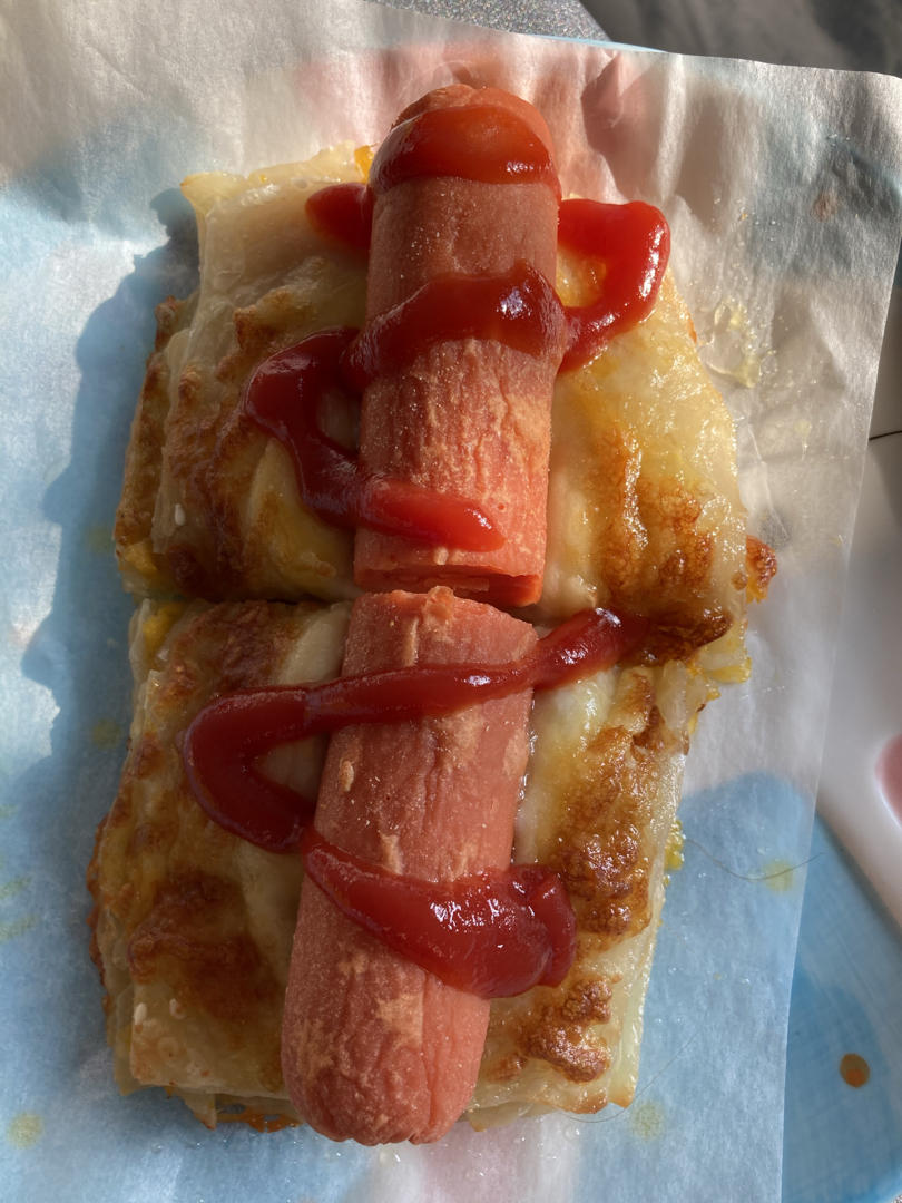 兔果果做的手抓饼丹麦热狗