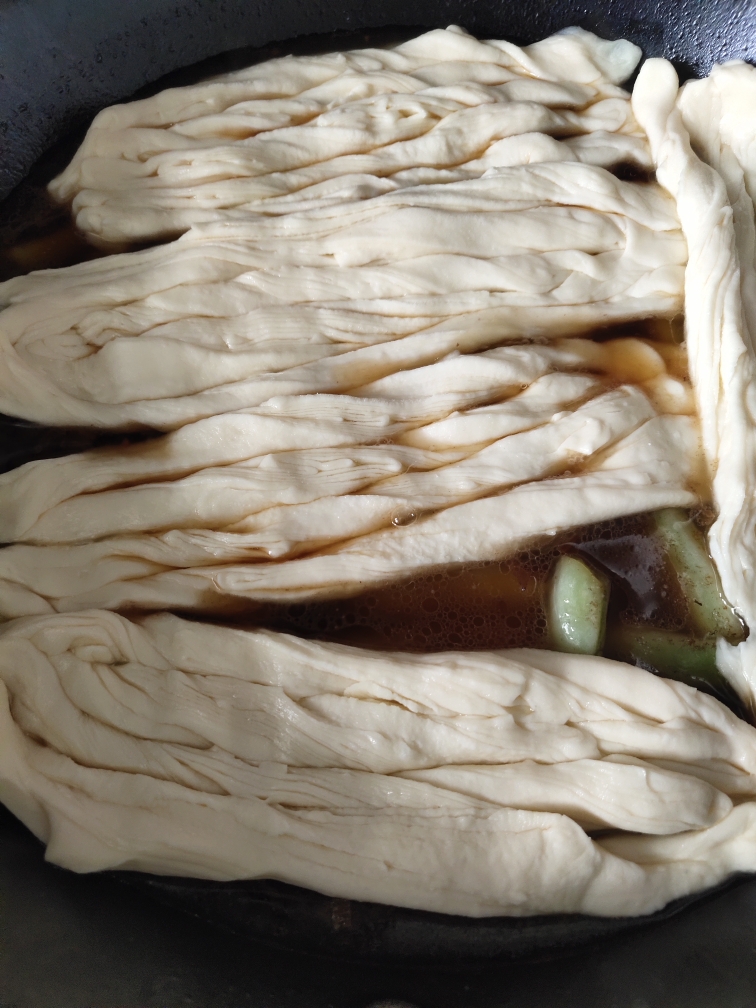 豆角粘卷子🌻一锅鲜的做法 步骤8