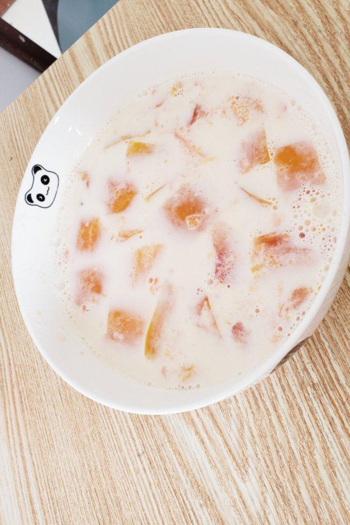 木瓜炖牛奶