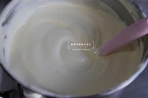 果酱椰蓉蛋糕卷❗酸酸甜甜夏天的味道的做法 步骤10