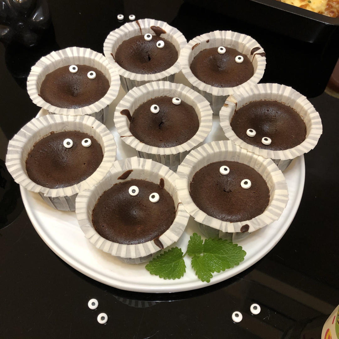 怎么烤都会爆浆的甘纳许熔岩蛋糕