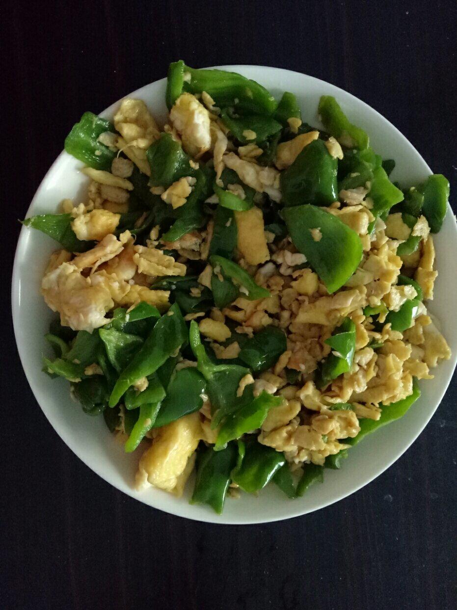 快手菜1:青椒炒鸡蛋