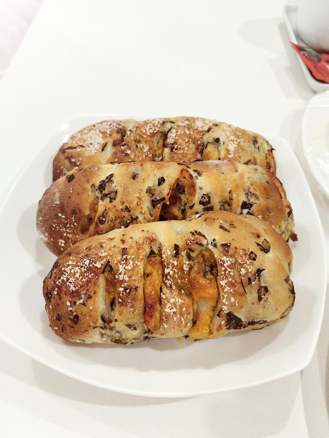 好吃不腻的咸口面包｜【全麦菠菜芝士面包】