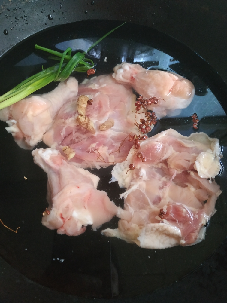 口水鸡——夏天的肉肉菜的做法 步骤1