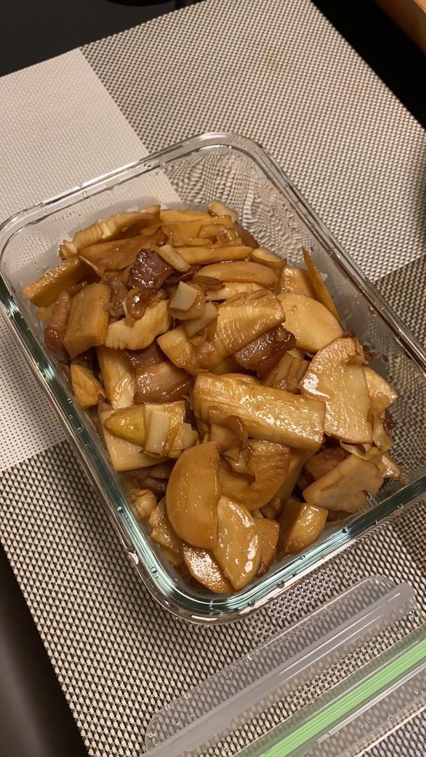 肉香笋鲜的春笋炒五花肉