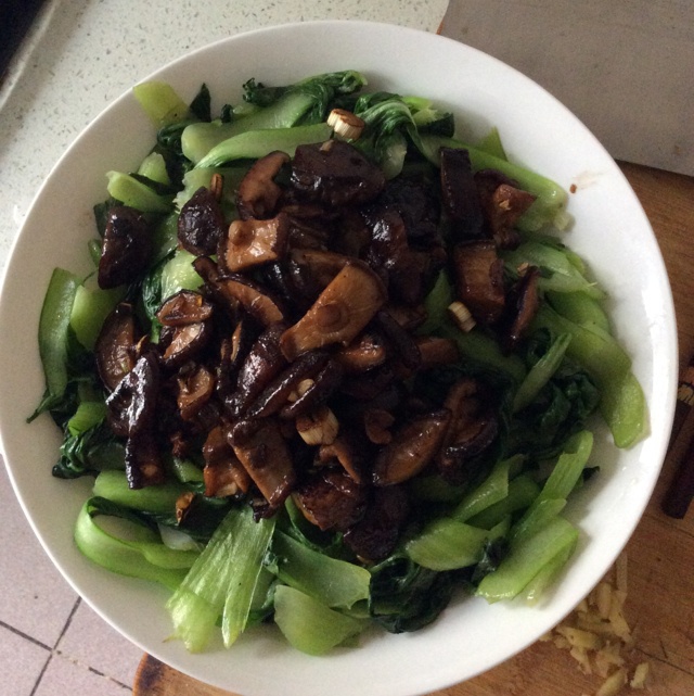 香菇炒油菜