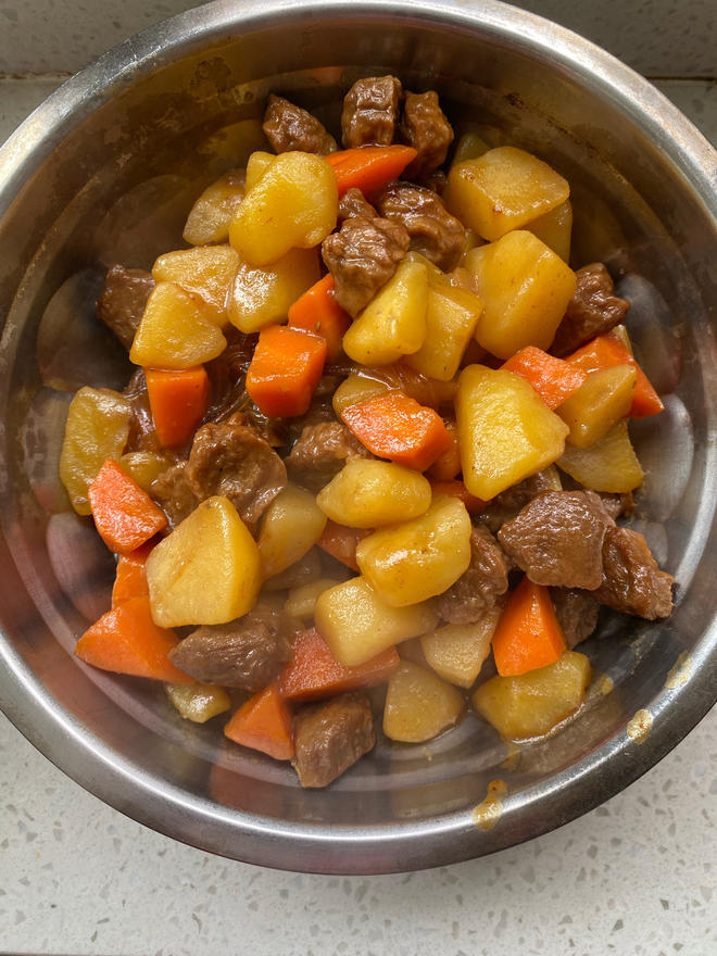 土豆烩胡萝卜的做法