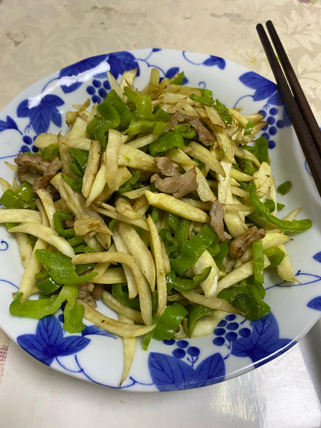 【茭白炒肉丝】每个妈妈都有道炒三丝，你家啥样？