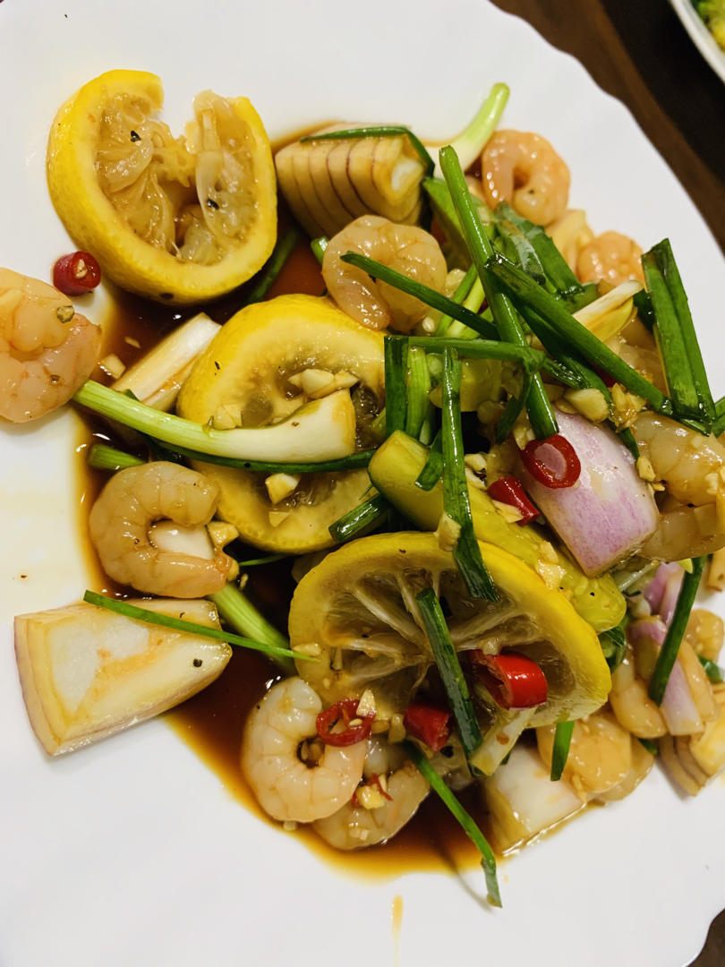 鲜嫩爽口❗️巨好吃的酸辣柠檬虾❗️一看就会超过瘾