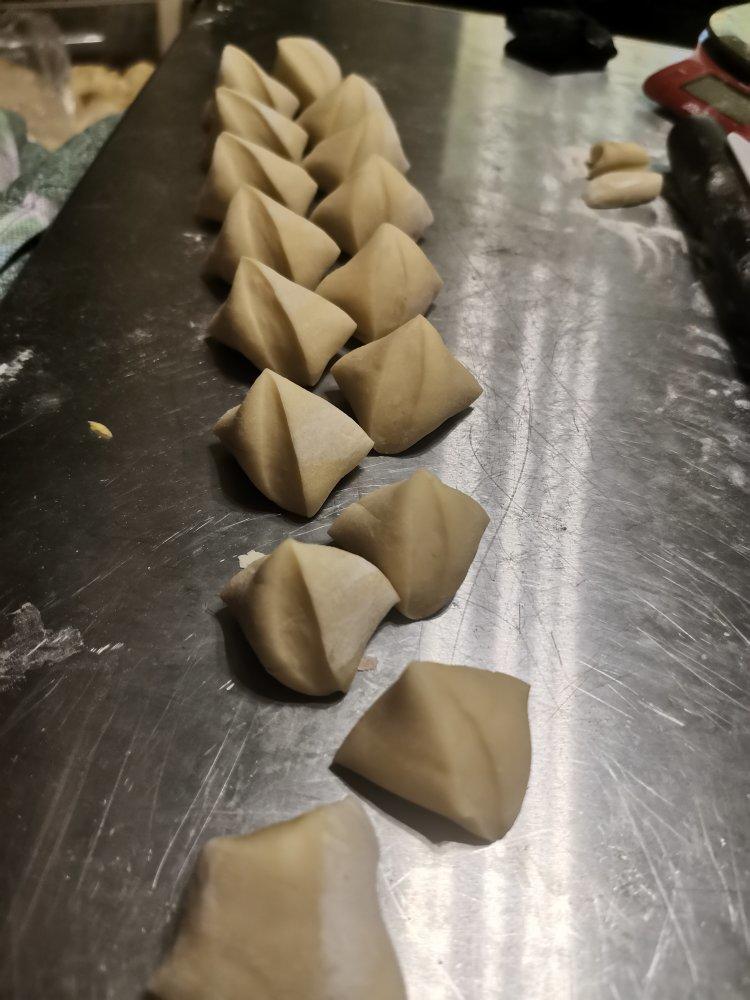 手工揉面三分钟，又韧又薄又好包的饺子皮