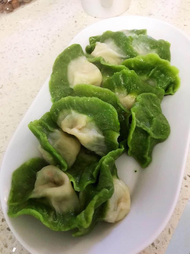 翡翠白玉白菜饺子详细版（附翡翠白玉白菜饺子包法，翡翠白玉饺子皮两种制法，面包机和面，翡翠白玉烧卖，各种馅料搭配）