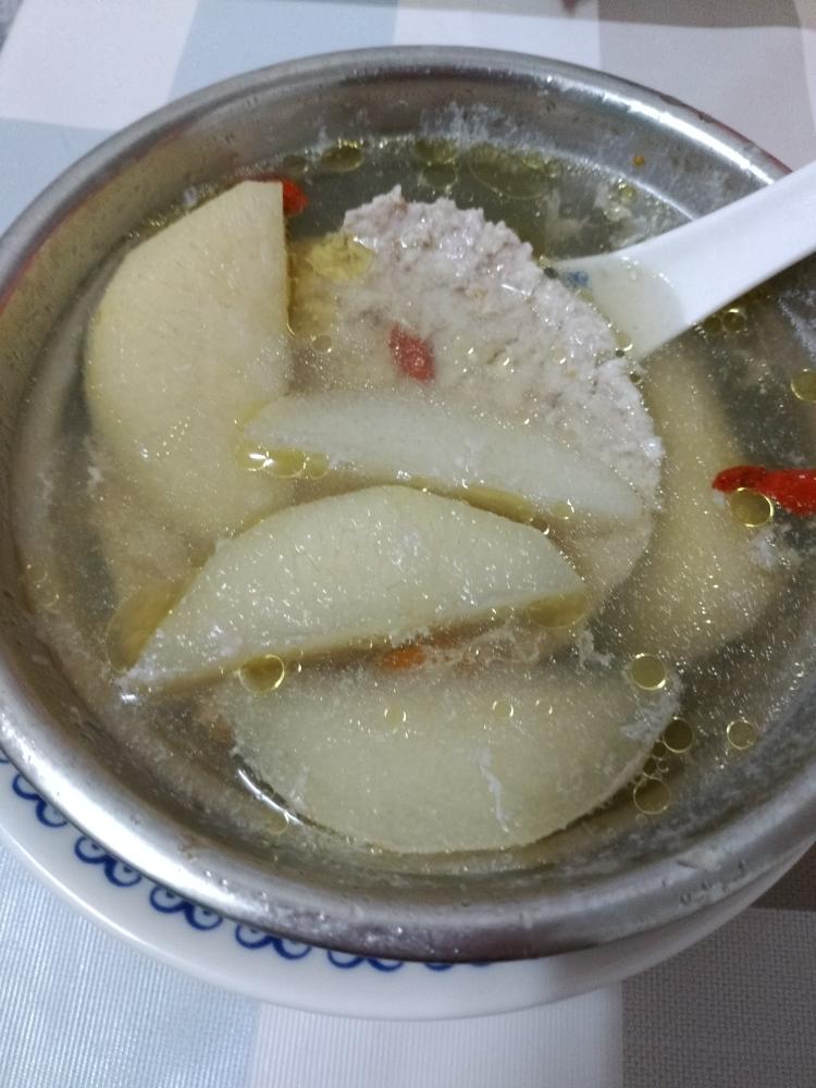 雪梨肉饼汤的做法