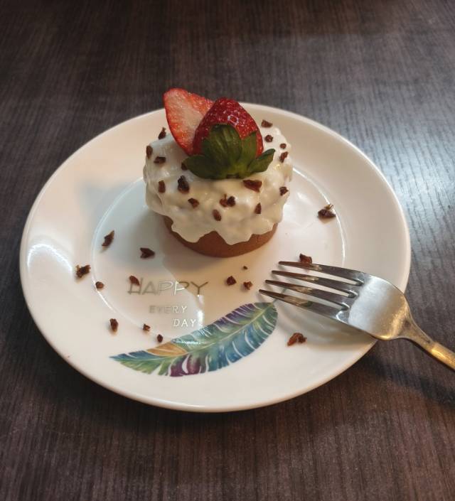 红丝绒海盐奶盖卷/🍓草莓乳酪奶盖卷
