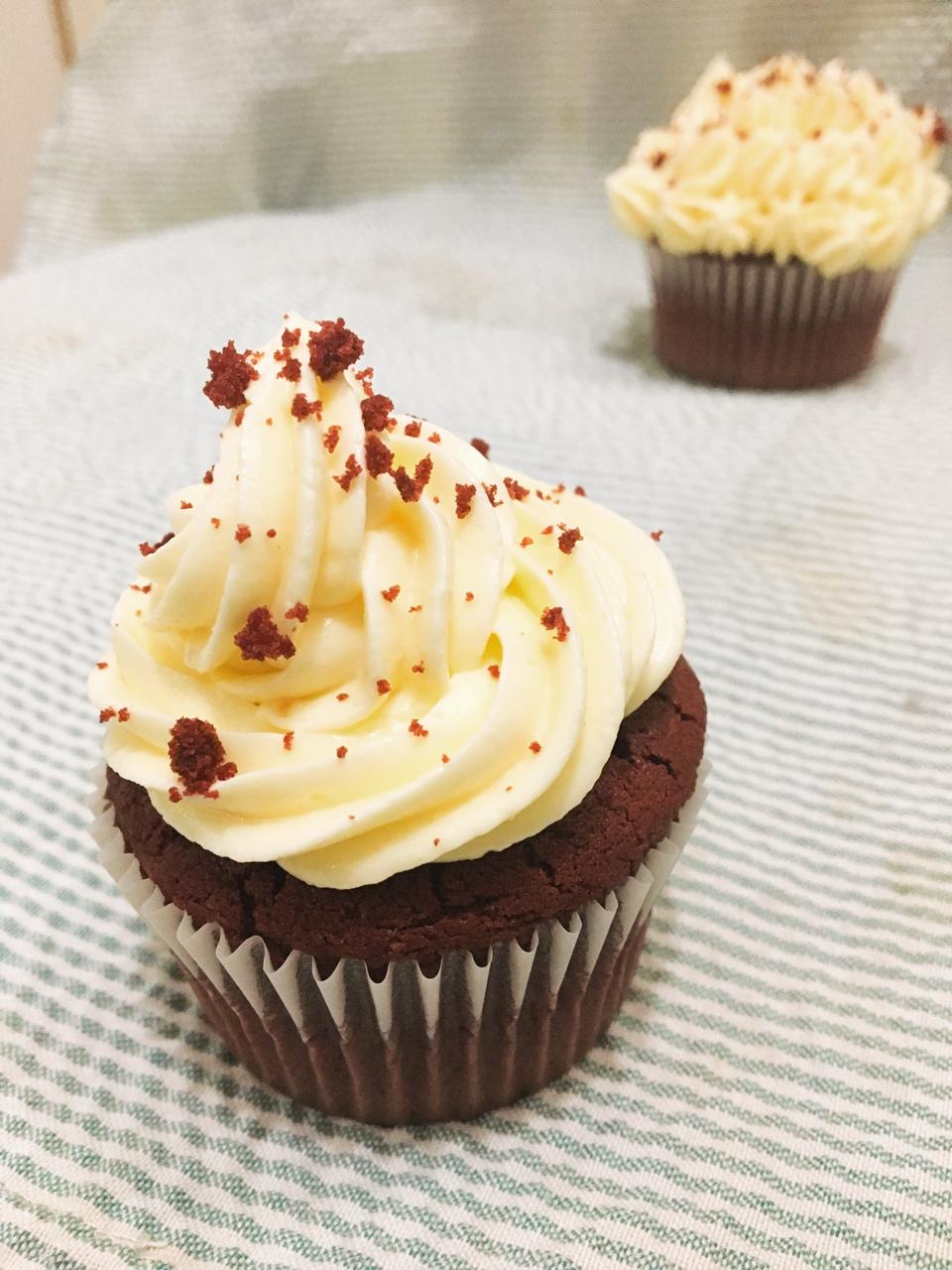 传统红丝绒杯子蛋糕（极软无泡打粉）Red velvet cupcake