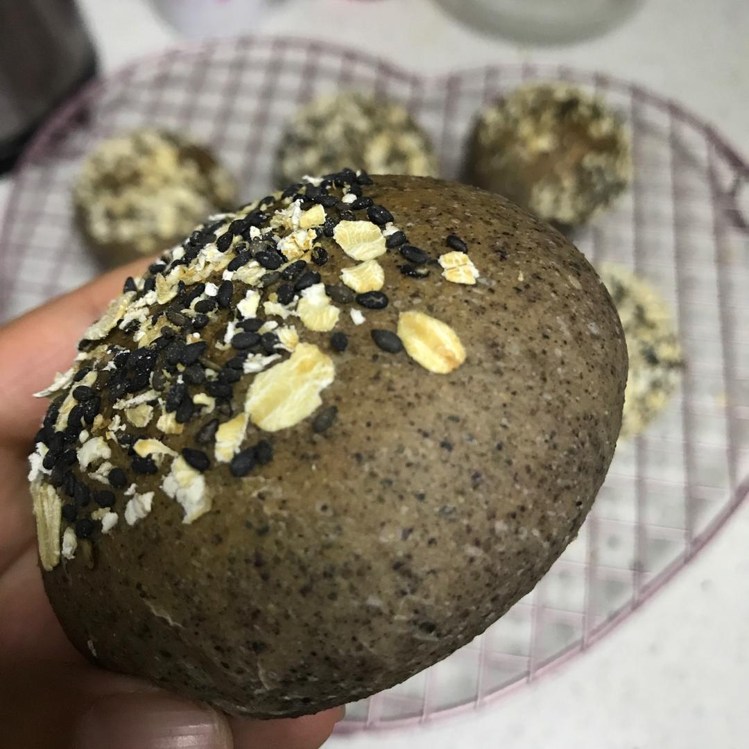 黑芝麻全麦餐包 100%纯全麦